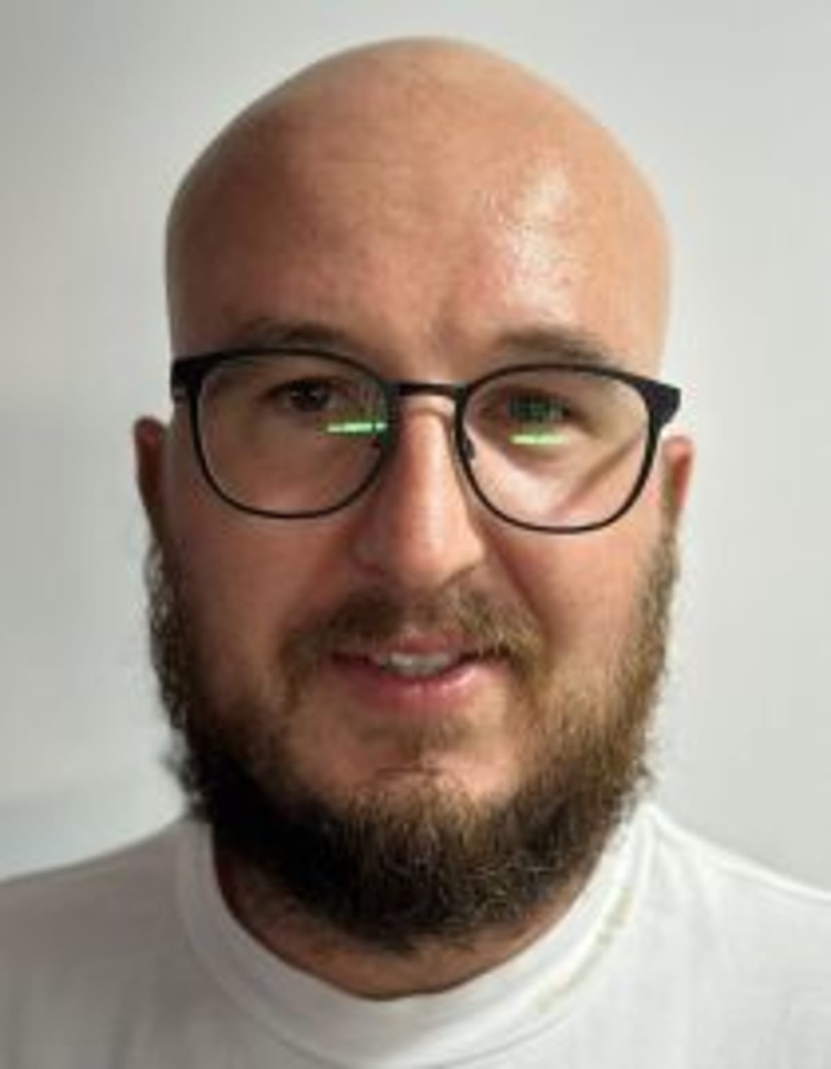 תמונת פורטרט של בעל המקצוע