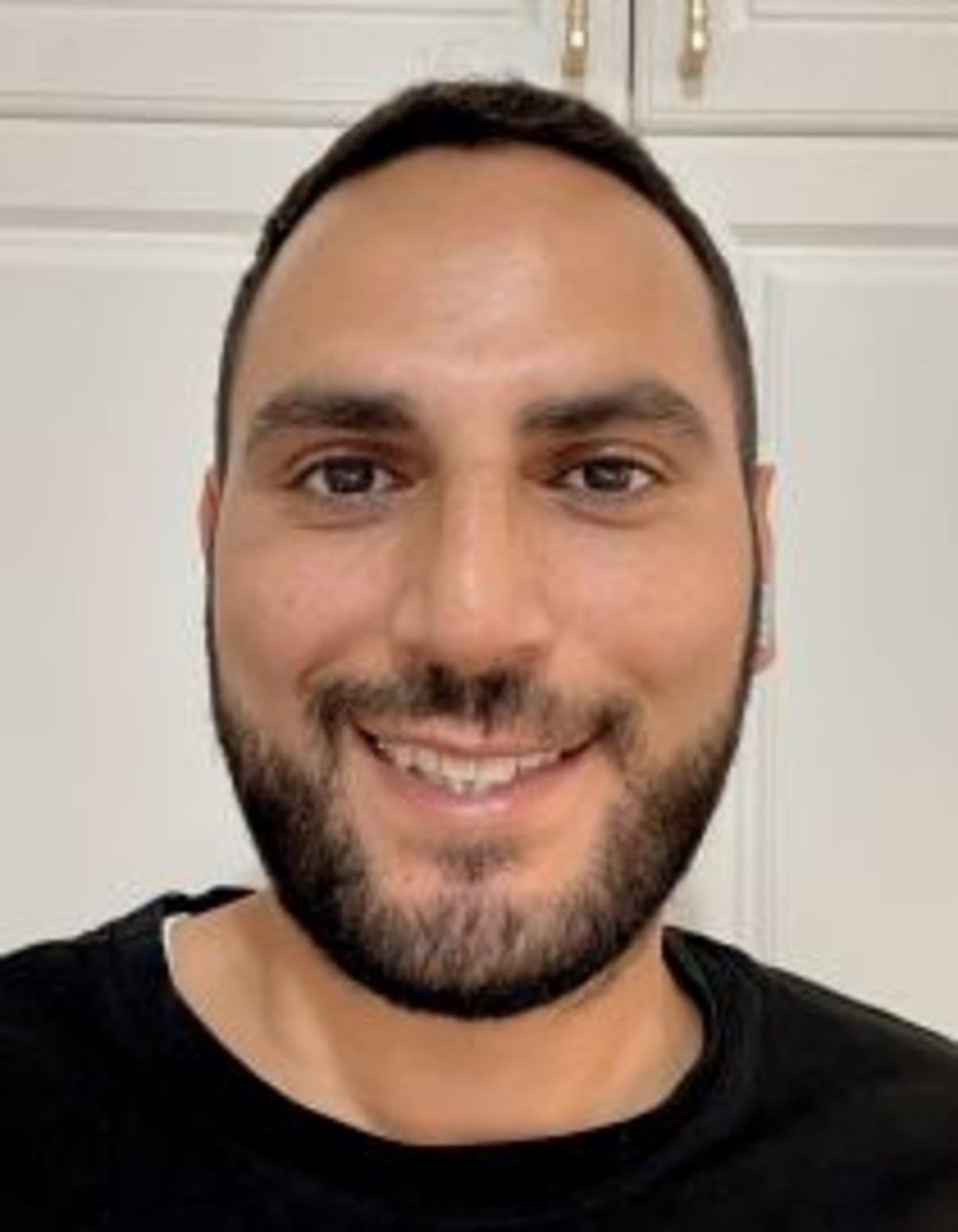 תמונת פורטרט של בעל המקצוע