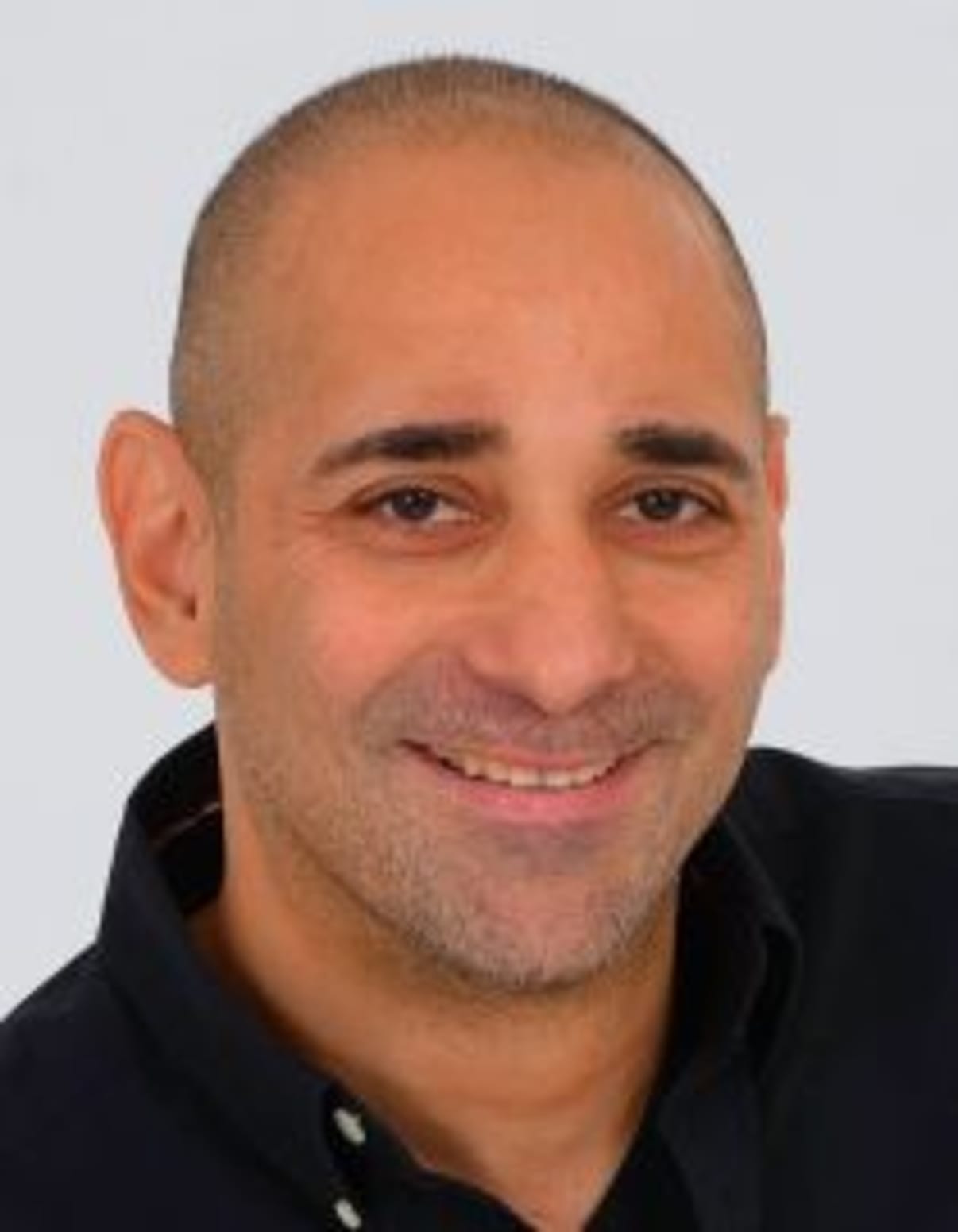 תמונת פורטרט של בעל המקצוע