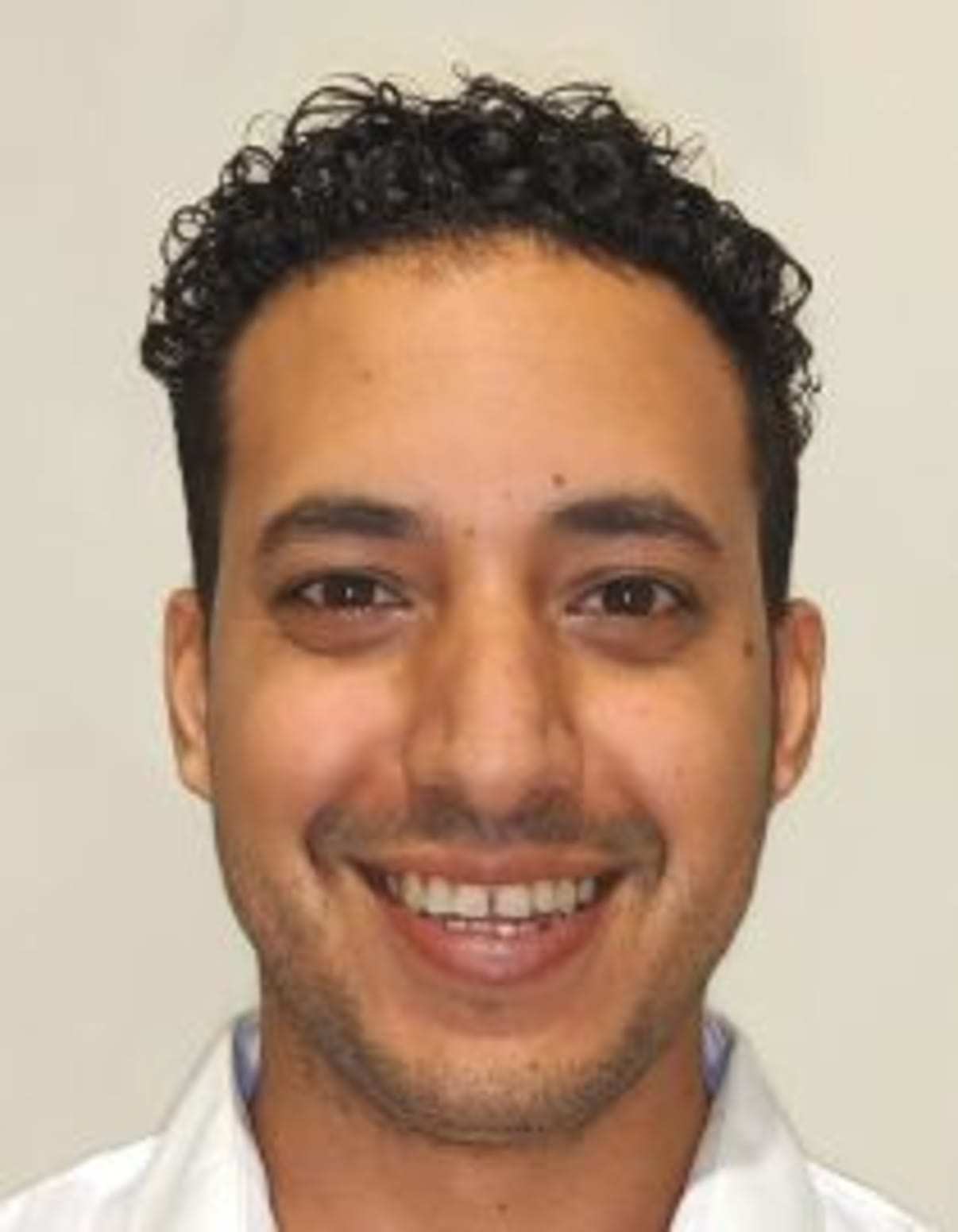 תמונת פורטרט של בעל המקצוע