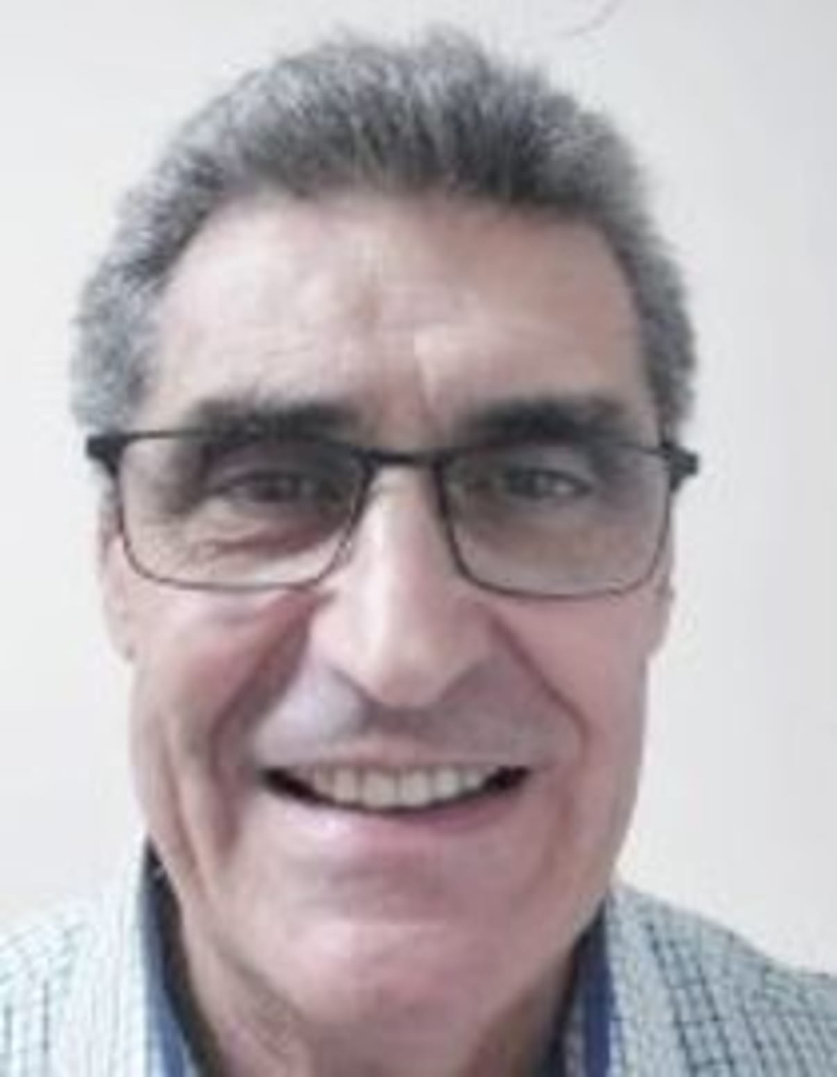 תמונת פורטרט של בעל המקצוע