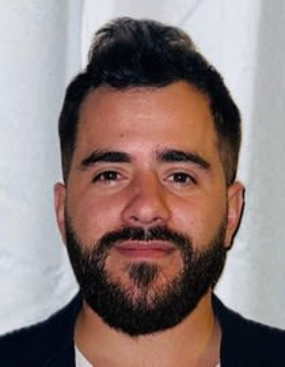 תמונת פורטרט של בעל המקצוע