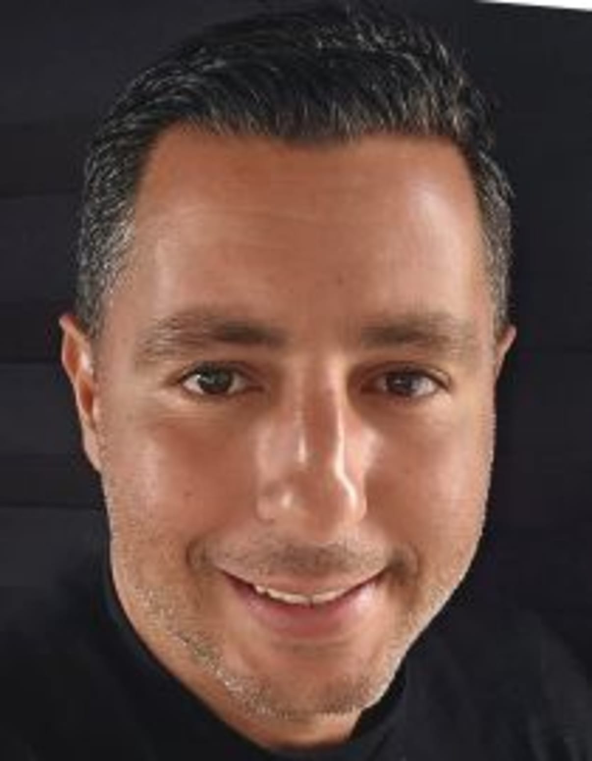 תמונת פורטרט של בעל המקצוע