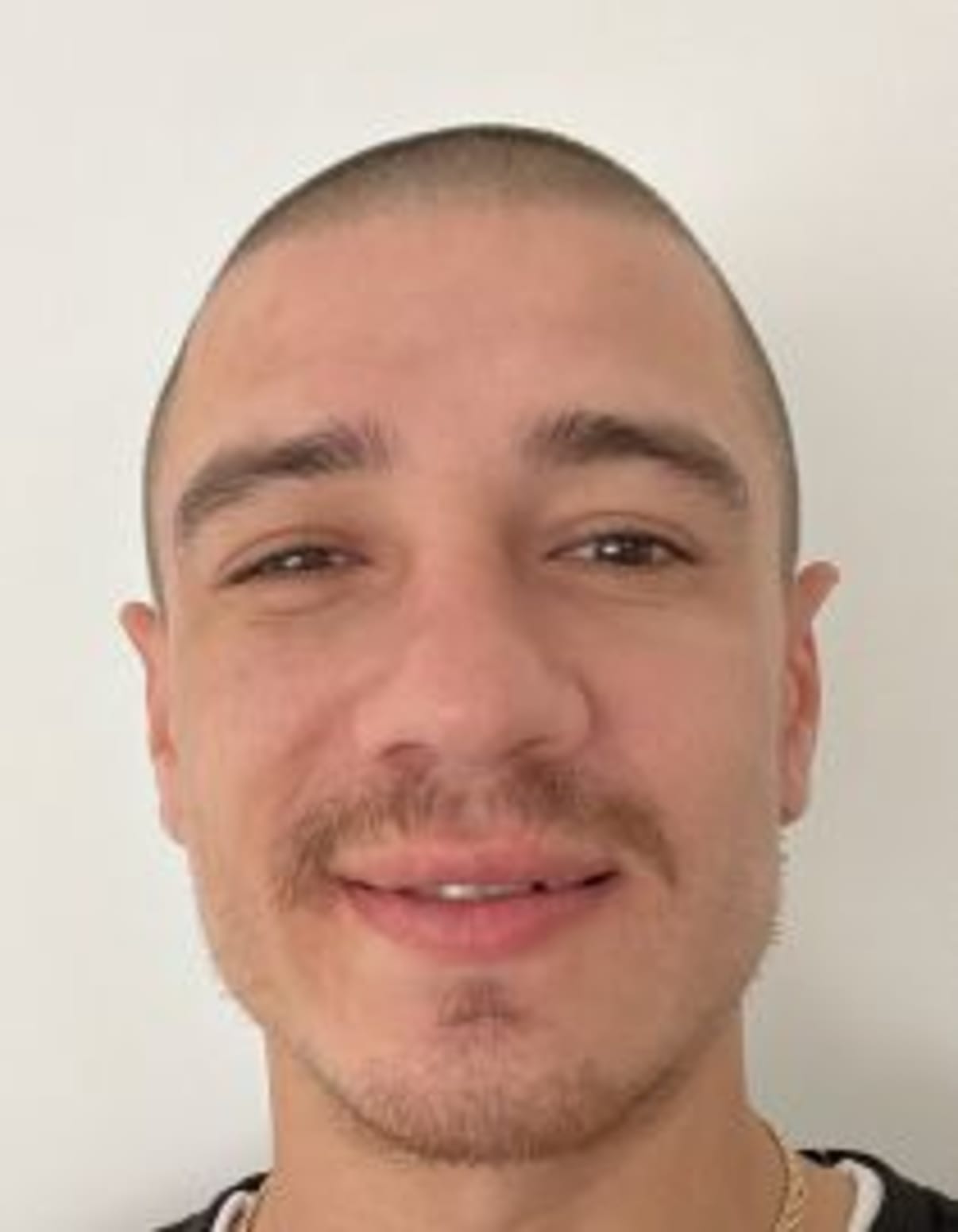 תמונת פורטרט של בעל המקצוע