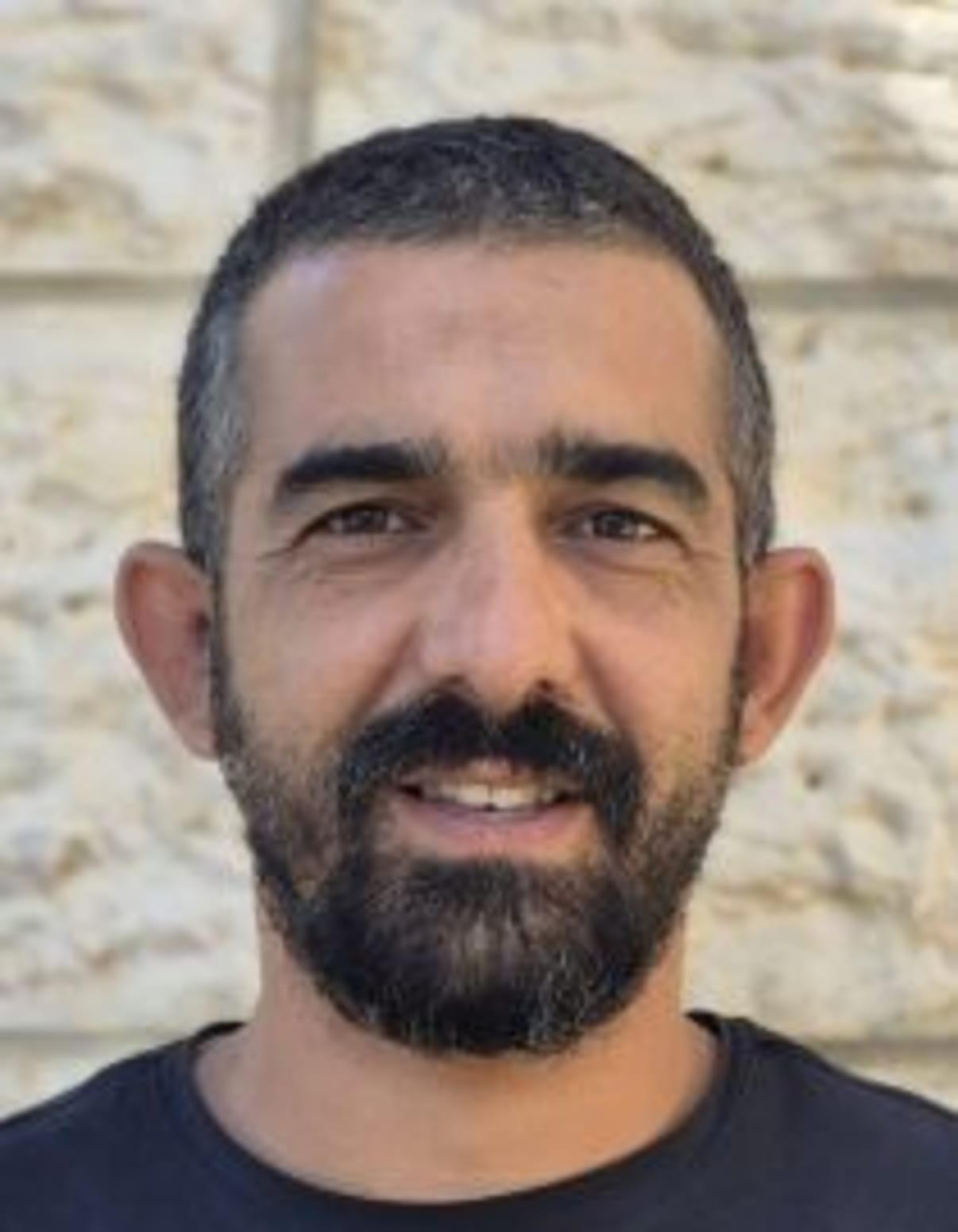 תמונת פורטרט של בעל המקצוע