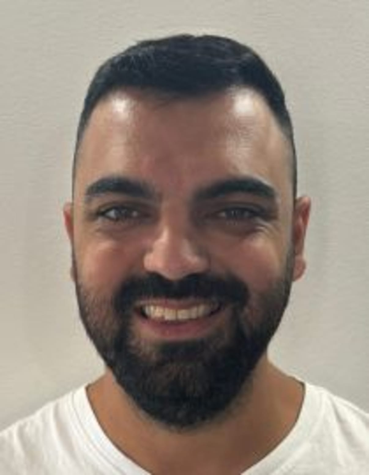 תמונת פורטרט של בעל המקצוע