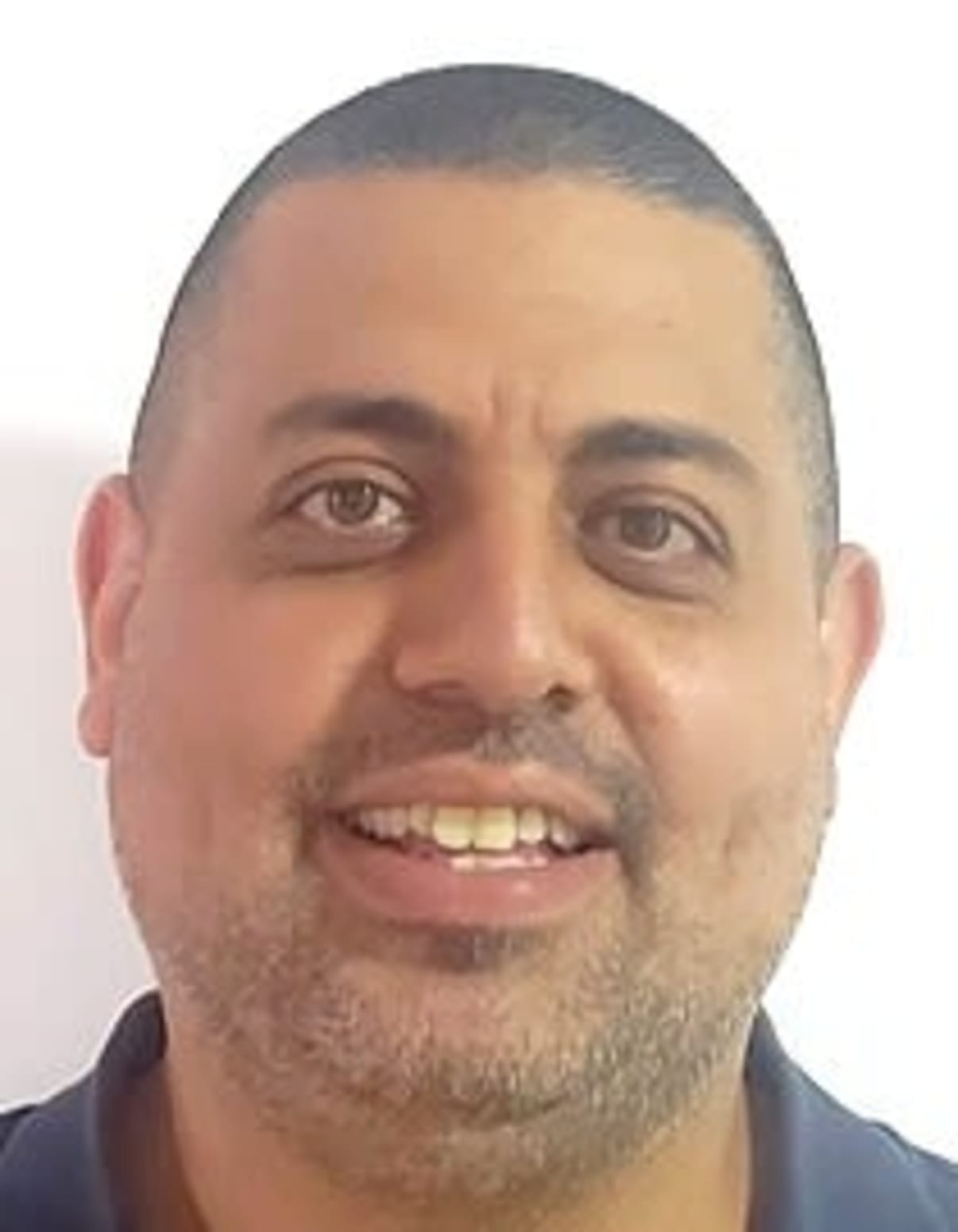 תמונת פורטרט של בעל המקצוע