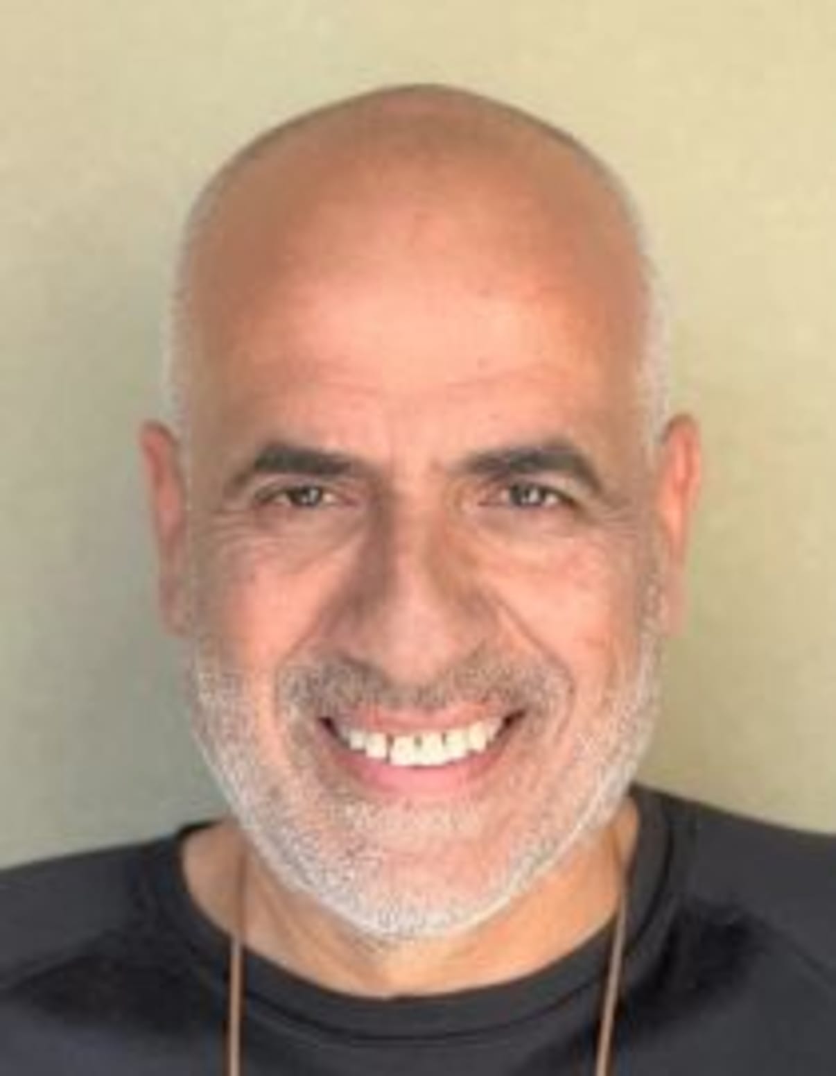 תמונת פורטרט של בעל המקצוע