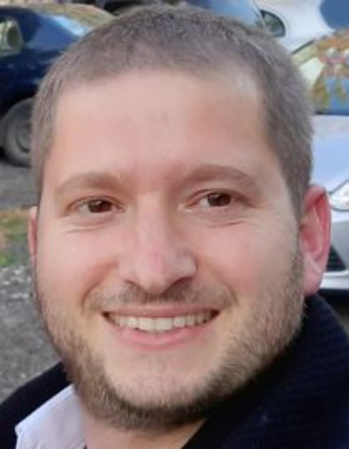 תמונת פורטרט של בעל המקצוע