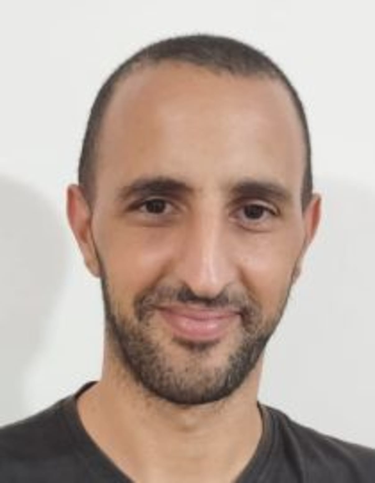 תמונת פורטרט של בעל המקצוע