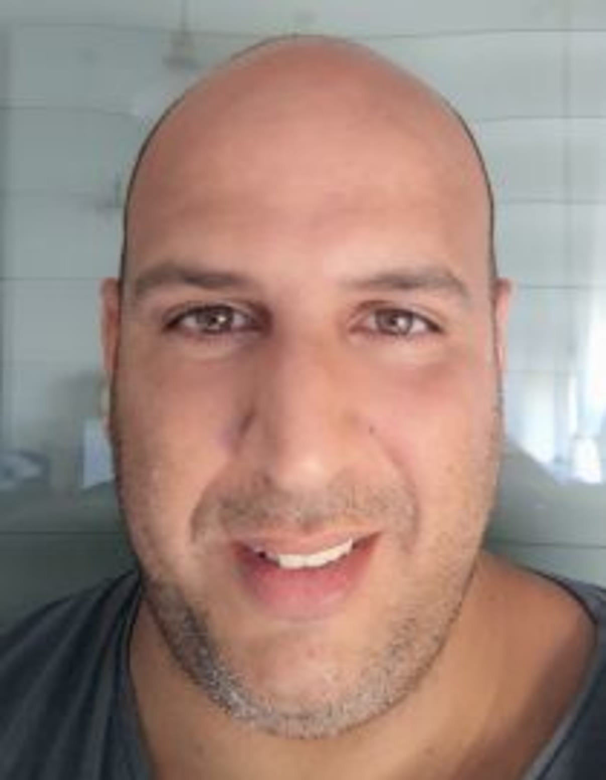 תמונת פורטרט של בעל המקצוע