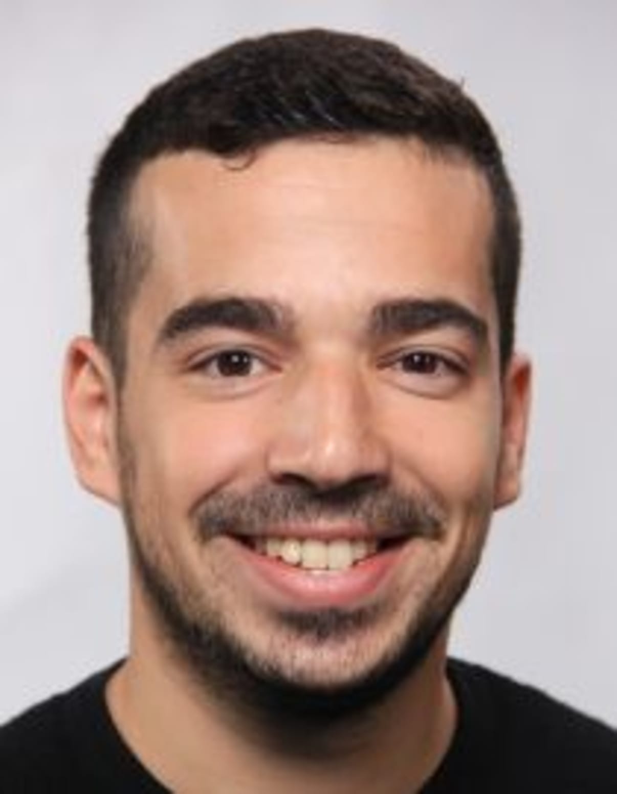 תמונת פורטרט של בעל המקצוע