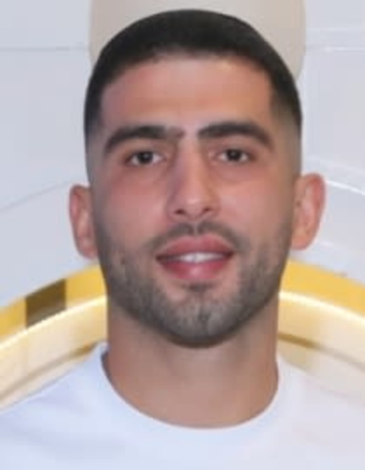 תמונת פורטרט של בעל המקצוע