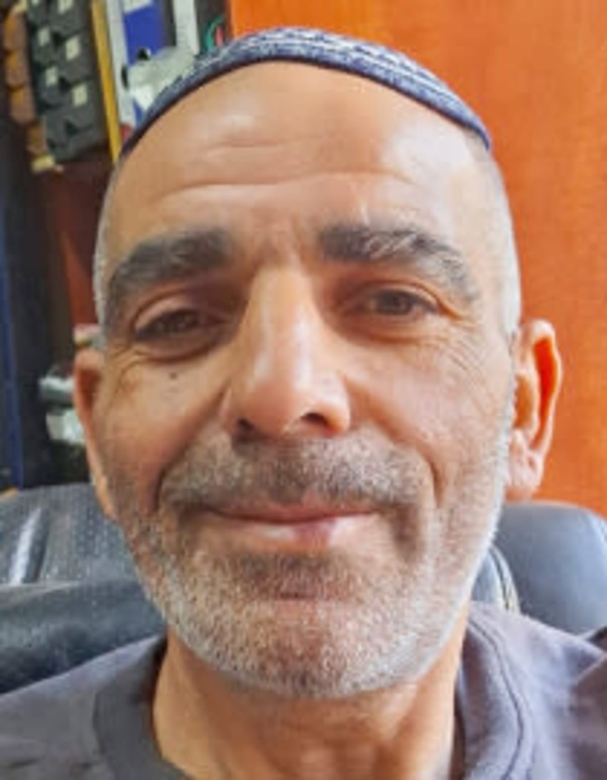 תמונת פורטרט של בעל המקצוע