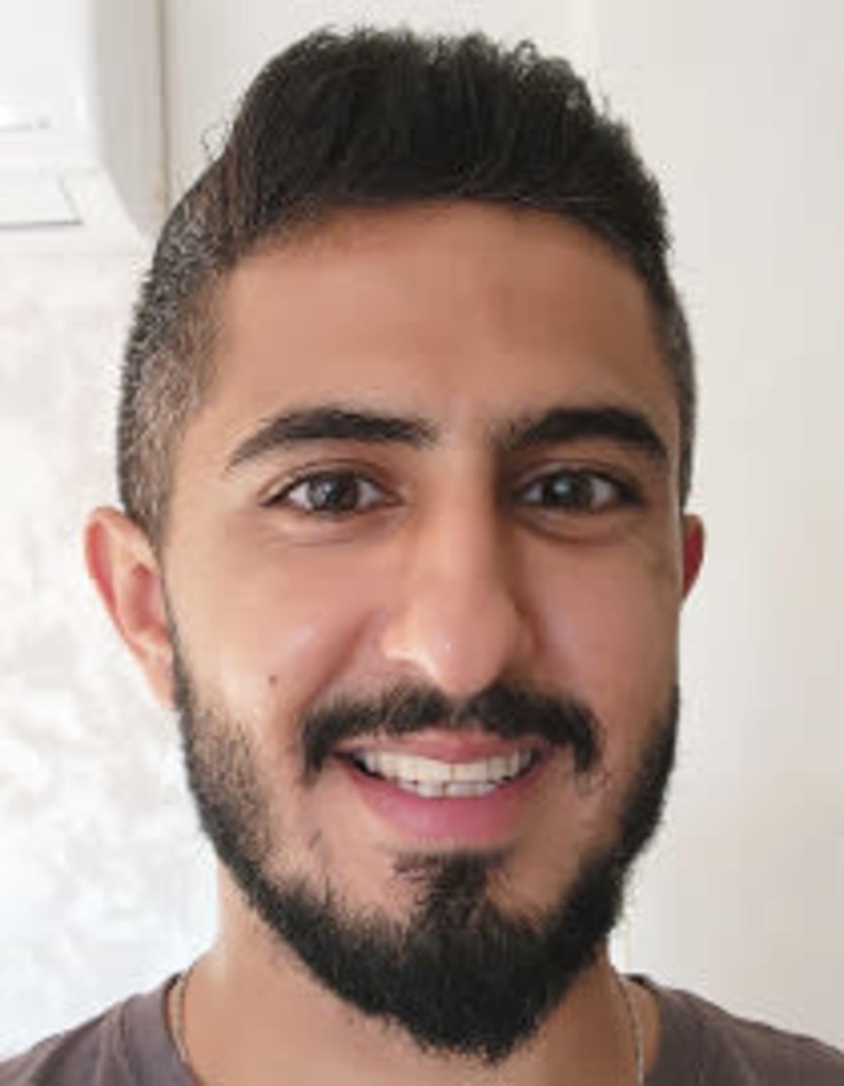 תמונת פורטרט של בעל המקצוע