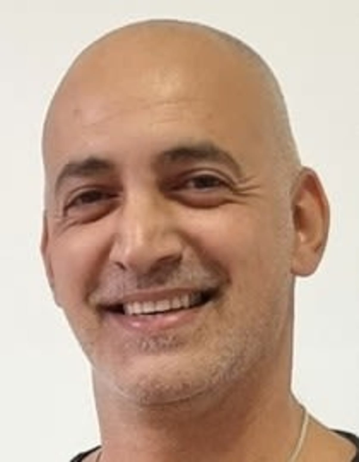 תמונת פורטרט של בעל המקצוע