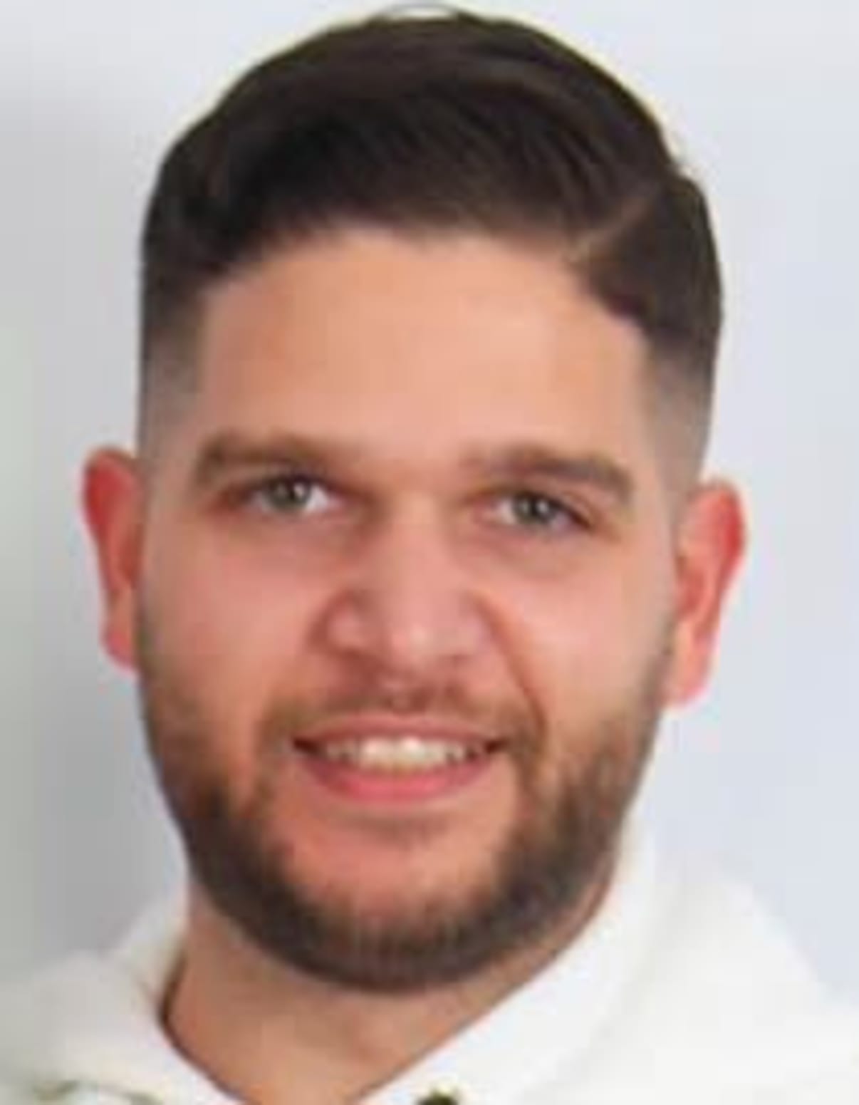 תמונת פורטרט של בעל המקצוע