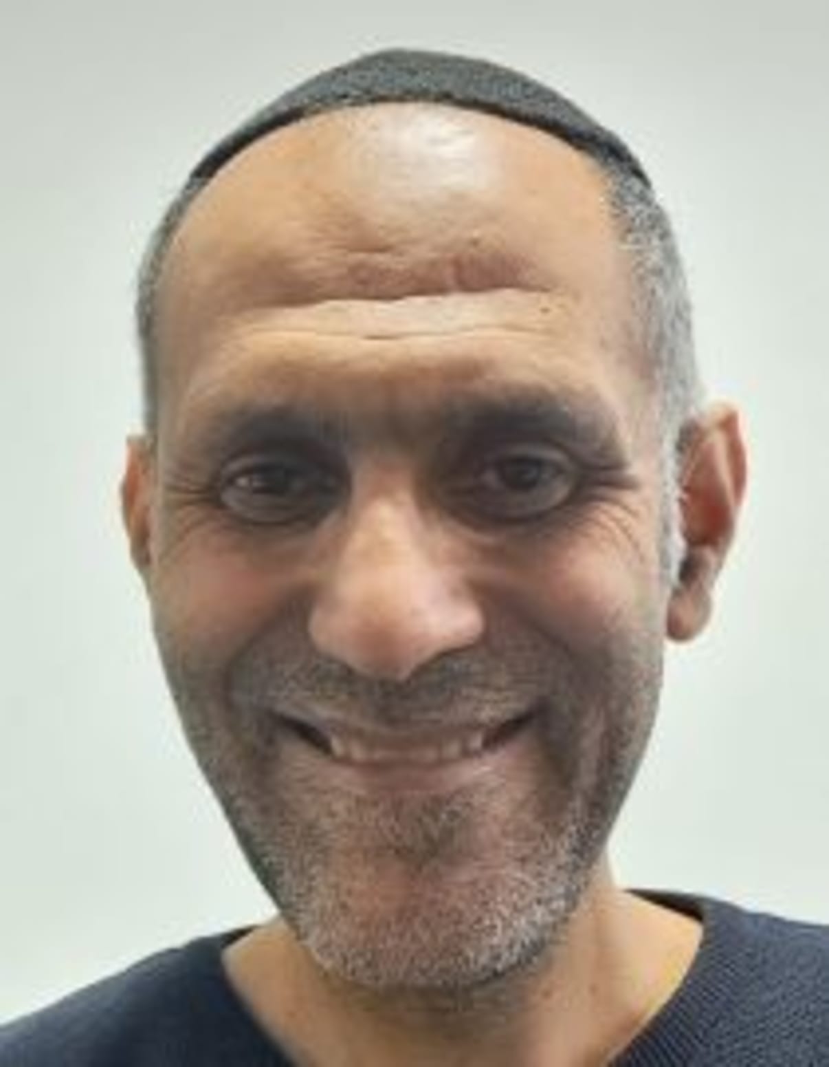 תמונת פורטרט של בעל המקצוע