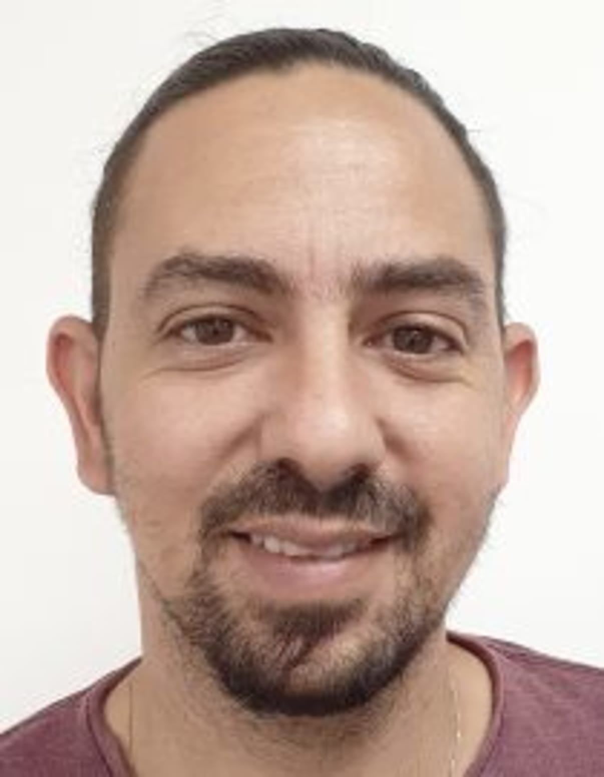 תמונת פורטרט של בעל המקצוע