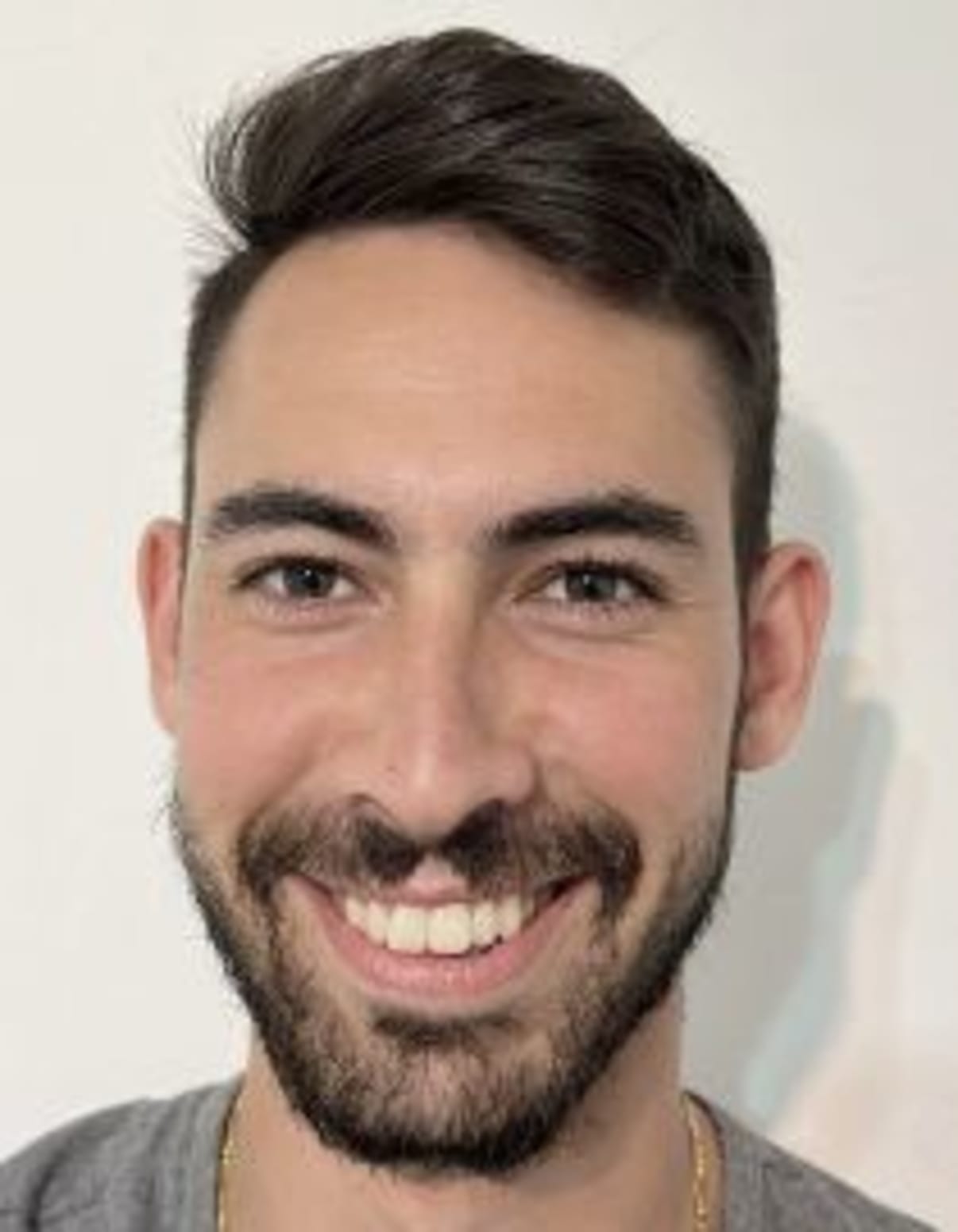 תמונת פורטרט של בעל המקצוע