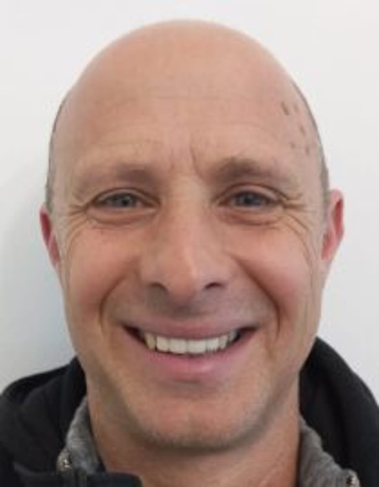 תמונת פורטרט של בעל המקצוע