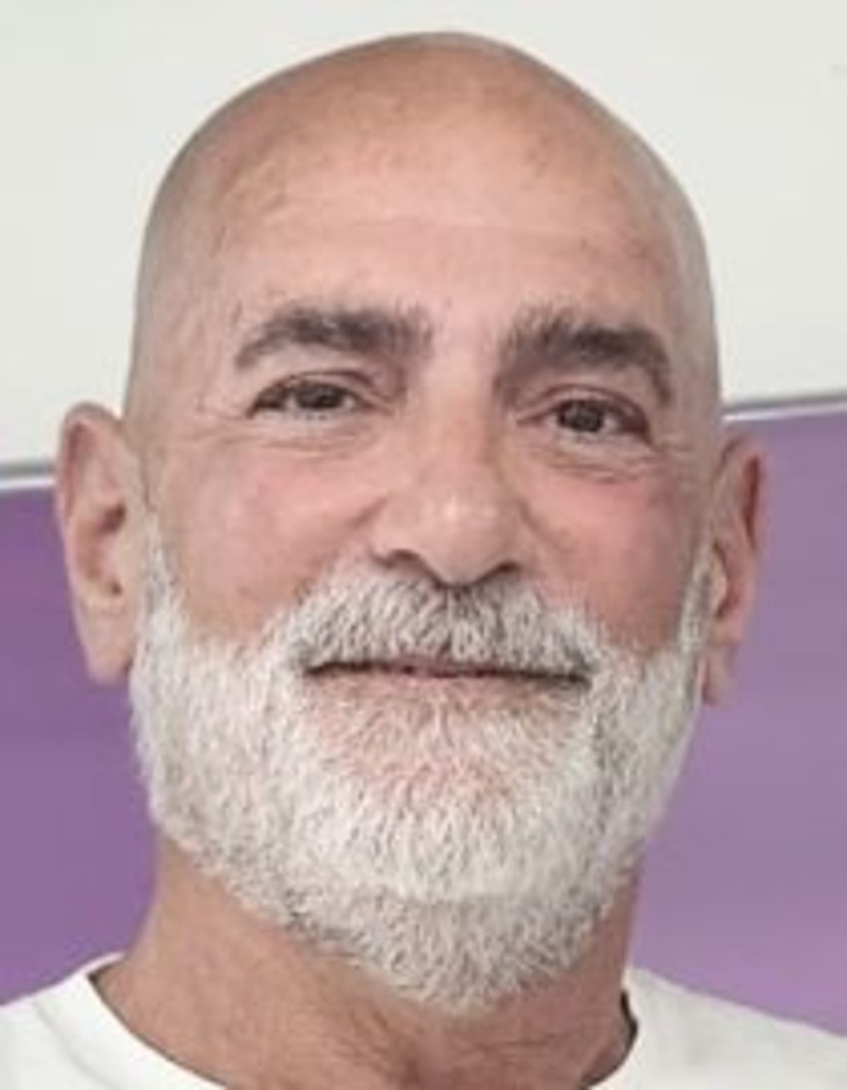 תמונת פורטרט של בעל המקצוע