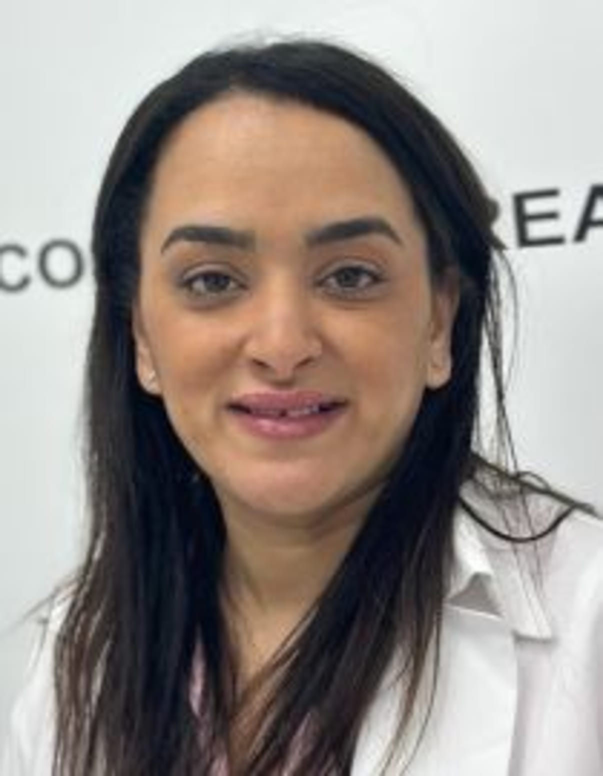 תמונת פורטרט של בעל המקצוע