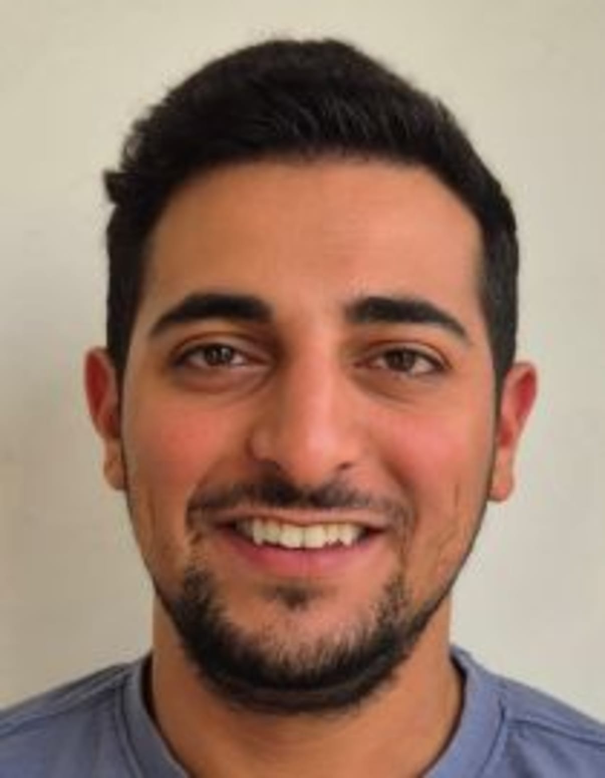 תמונת פורטרט של בעל המקצוע