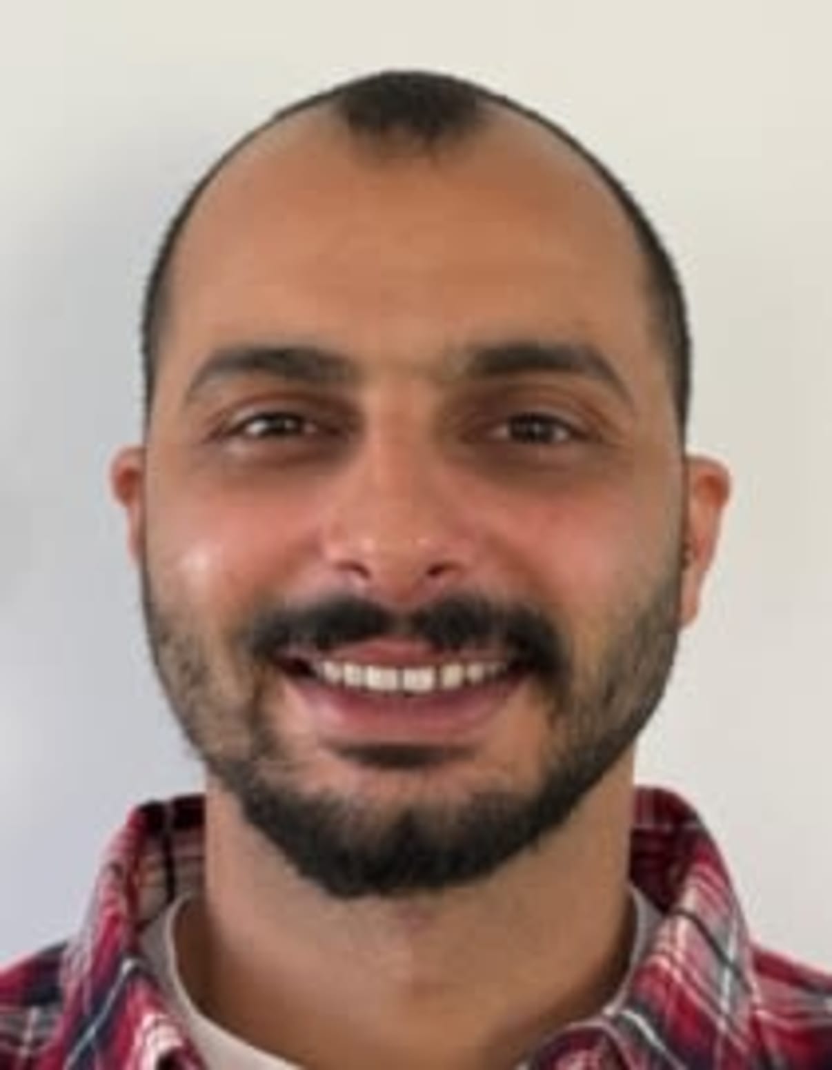 תמונת פורטרט של בעל המקצוע