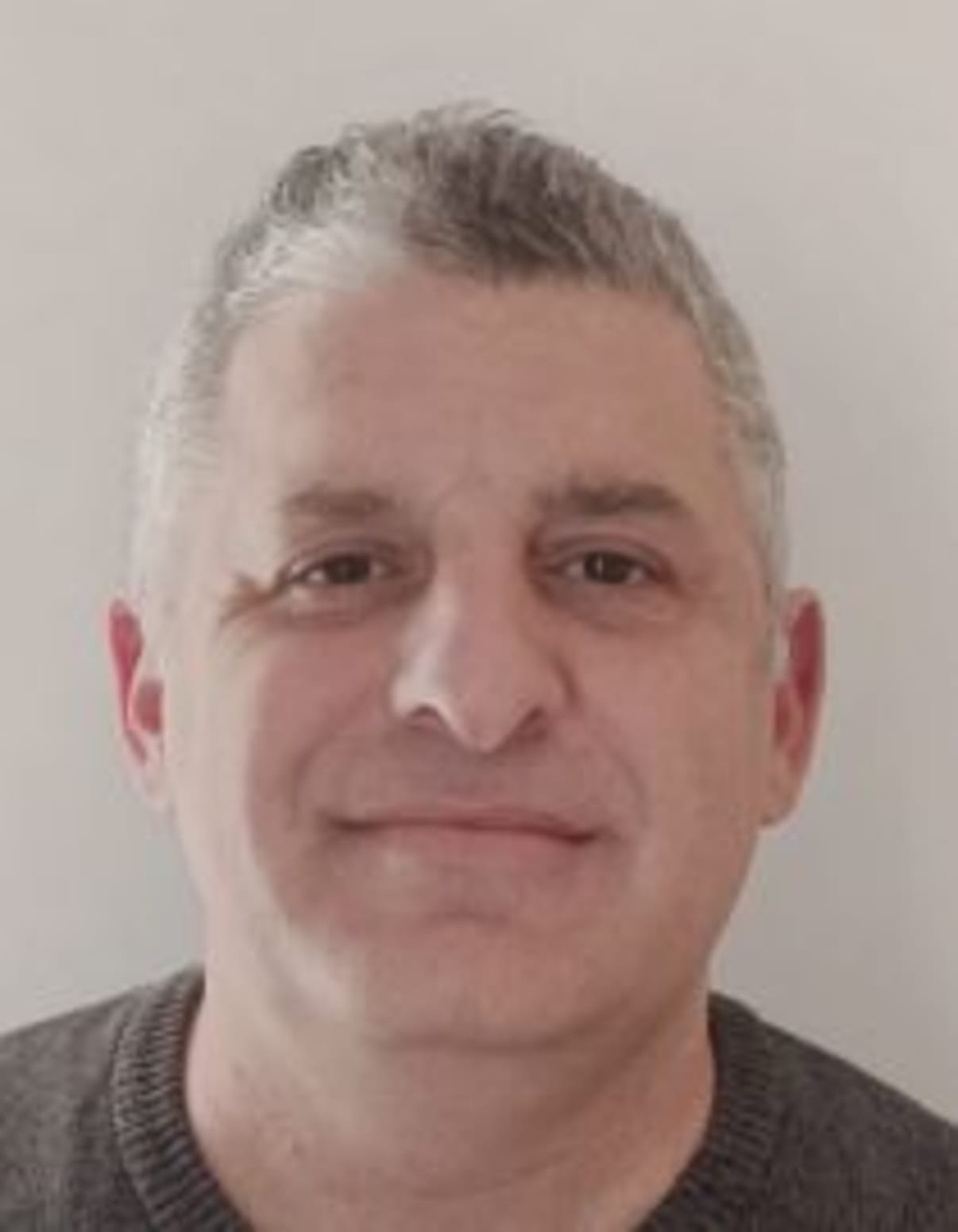 תמונת פורטרט של בעל המקצוע