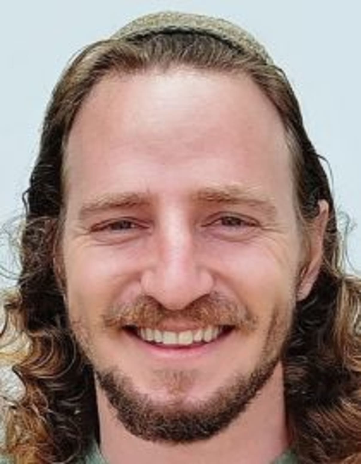 תמונת פורטרט של בעל המקצוע