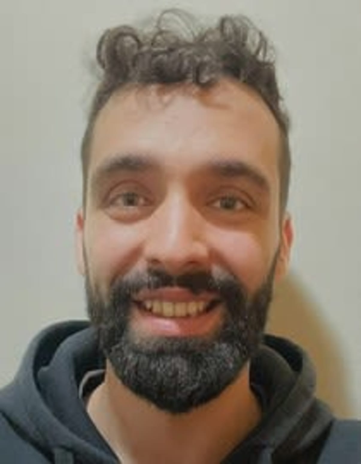 תמונת פורטרט של בעל המקצוע