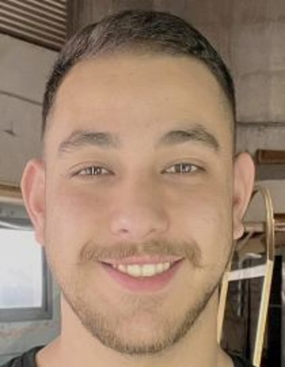 תמונת פורטרט של בעל המקצוע