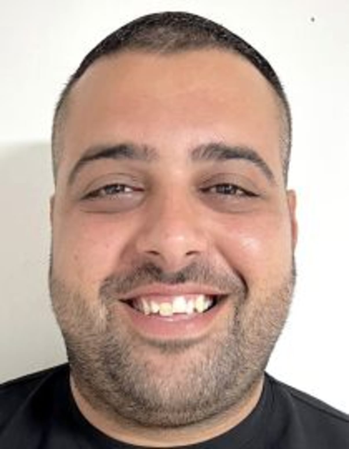 תמונת פורטרט של בעל המקצוע