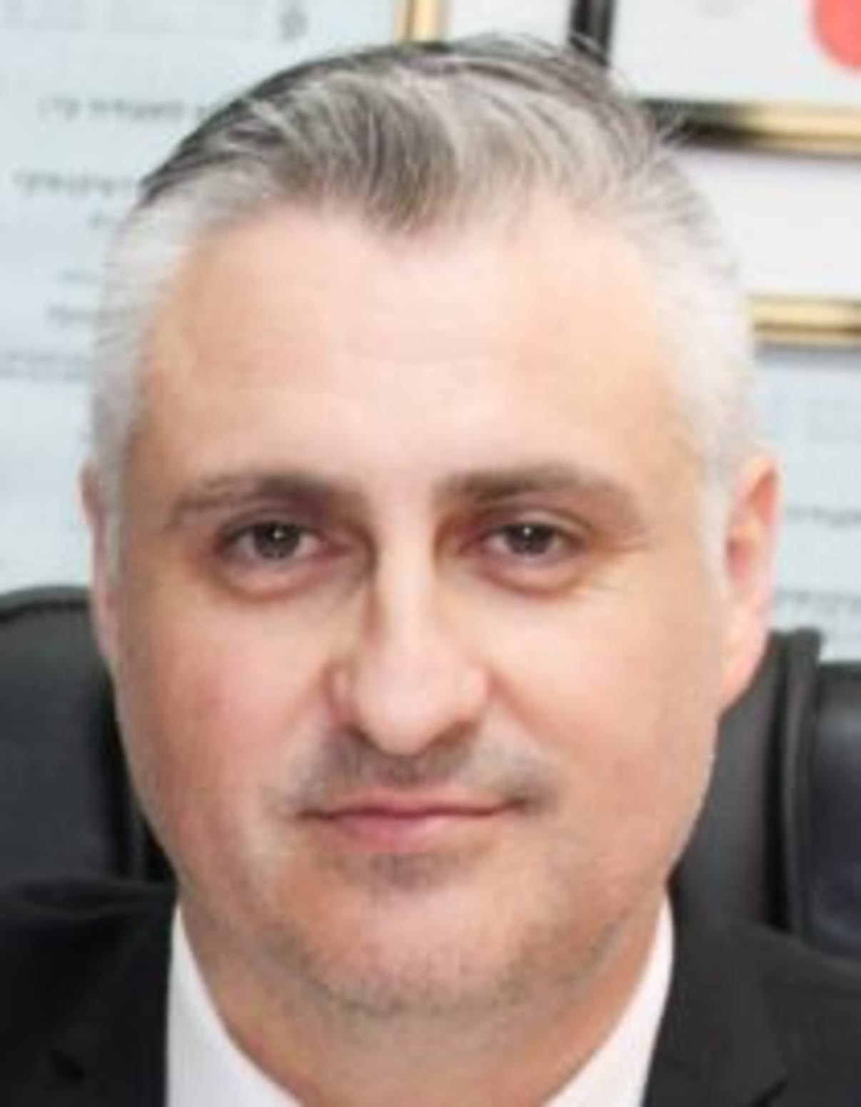 תמונת פורטרט של בעל המקצוע