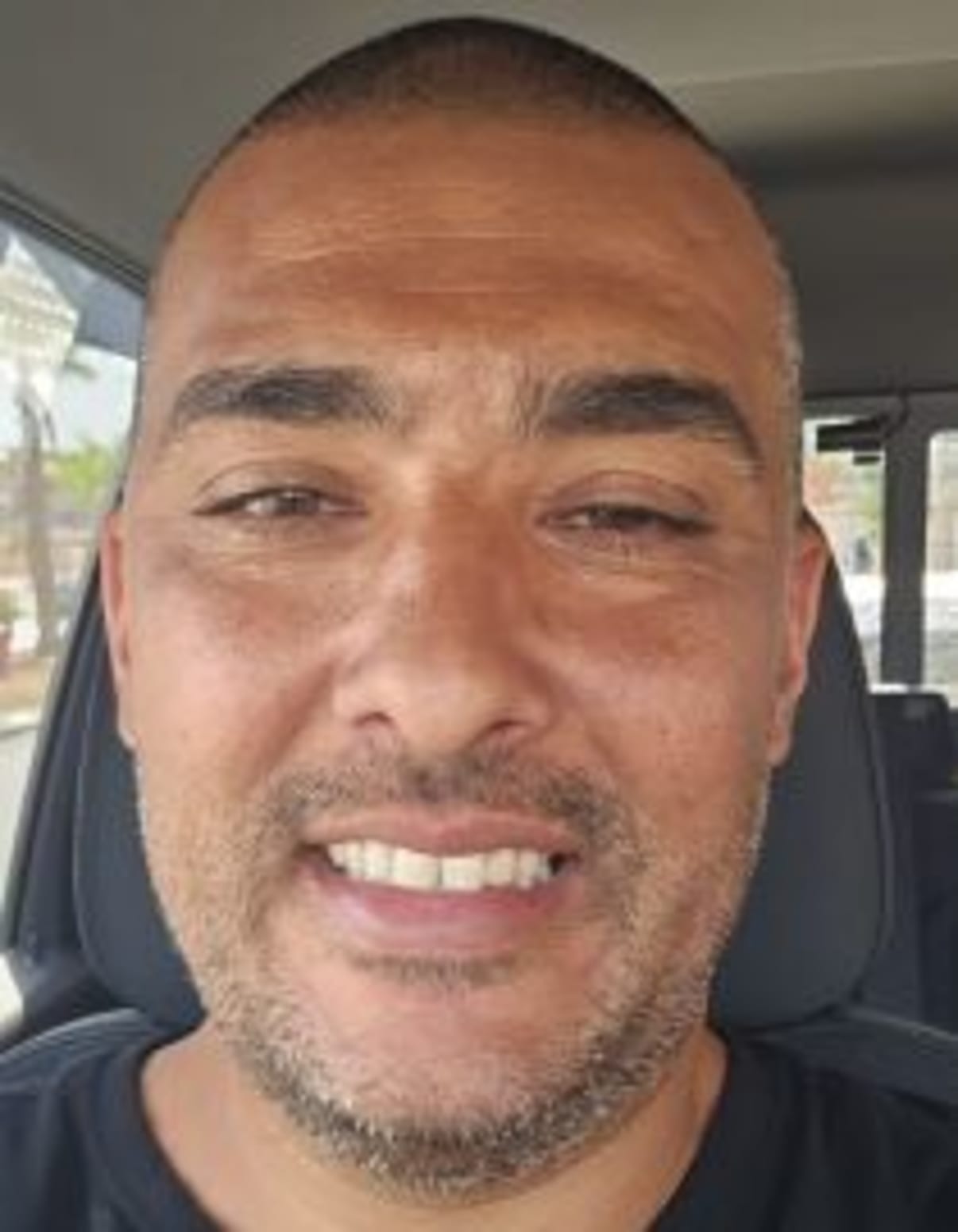 תמונת פורטרט של בעל המקצוע