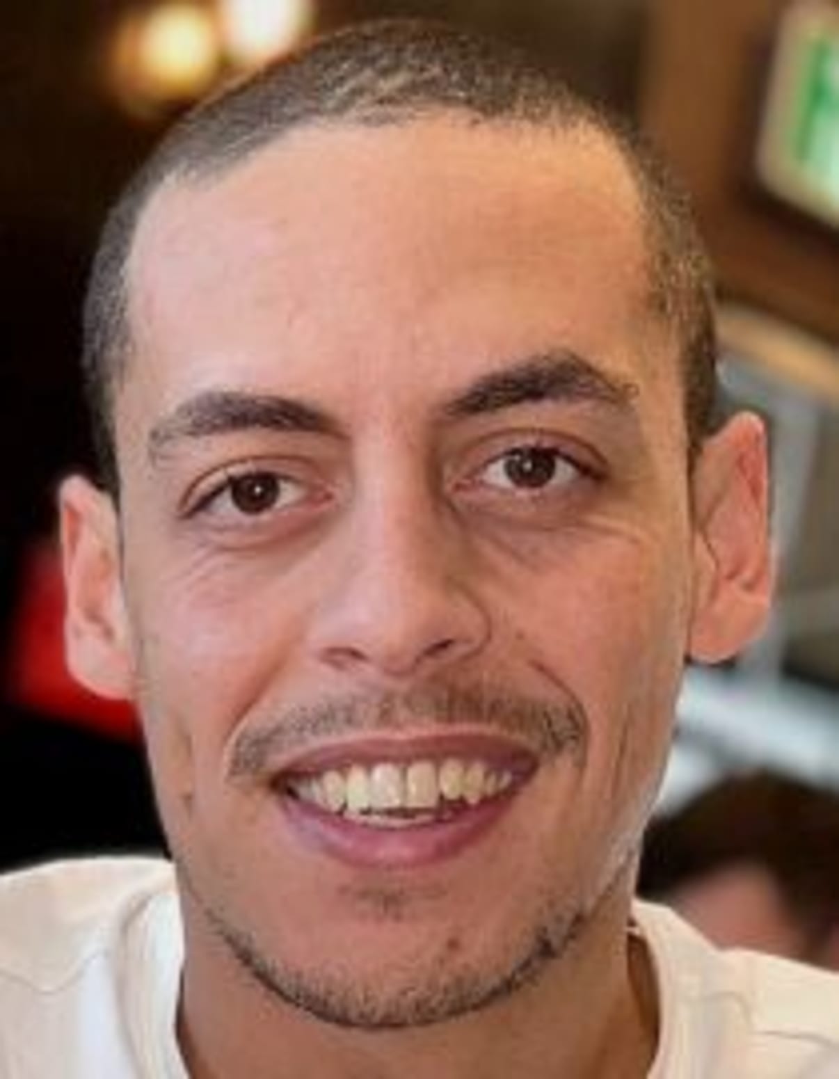 תמונת פורטרט של בעל המקצוע