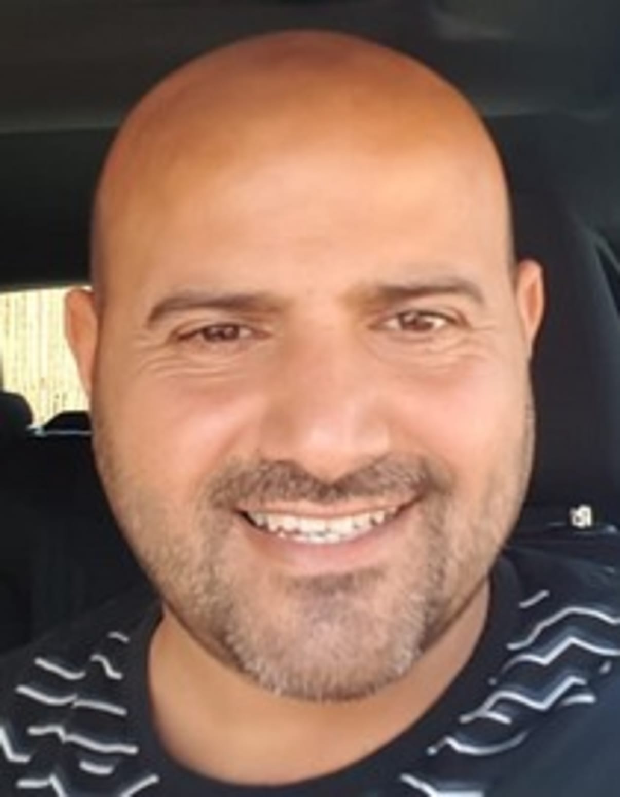 תמונת פורטרט של בעל המקצוע