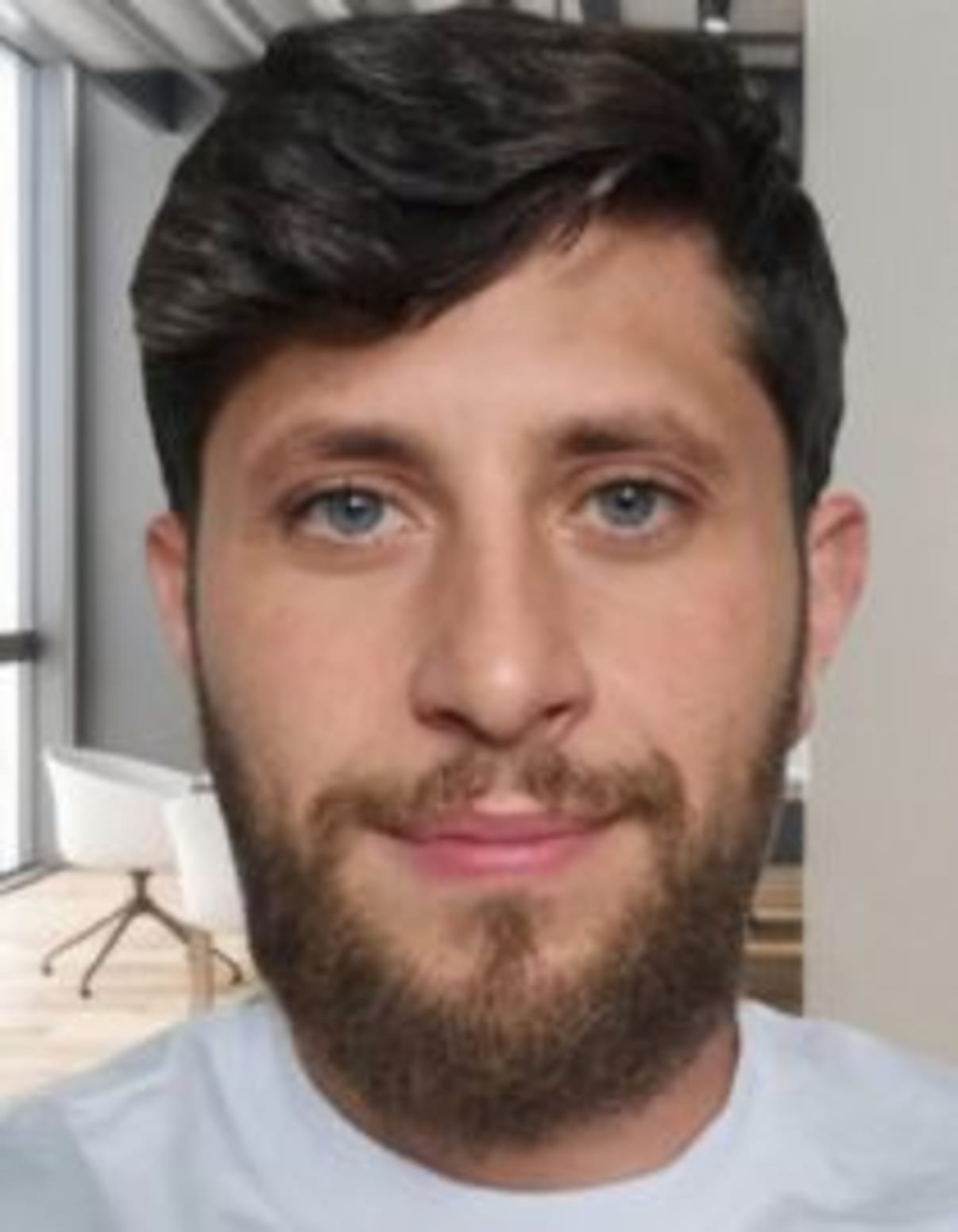 תמונת פורטרט של בעל המקצוע