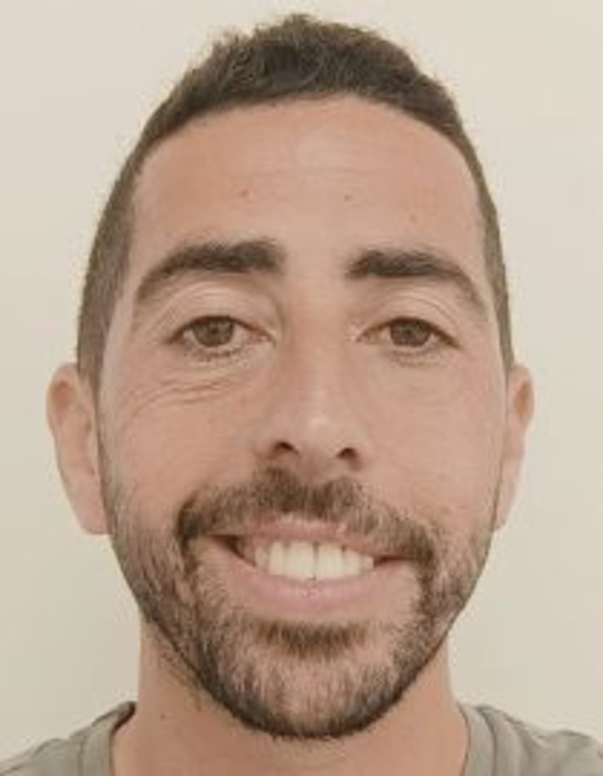 תמונת פורטרט של בעל המקצוע