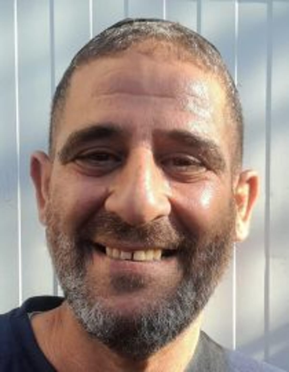 תמונת פורטרט של בעל המקצוע