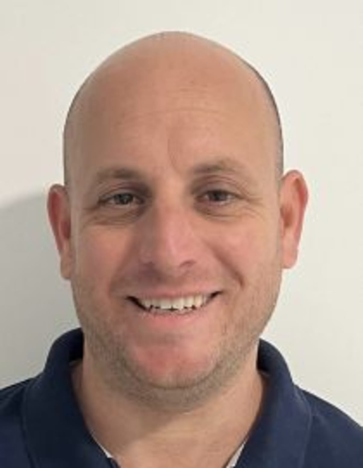 תמונת פורטרט של בעל המקצוע