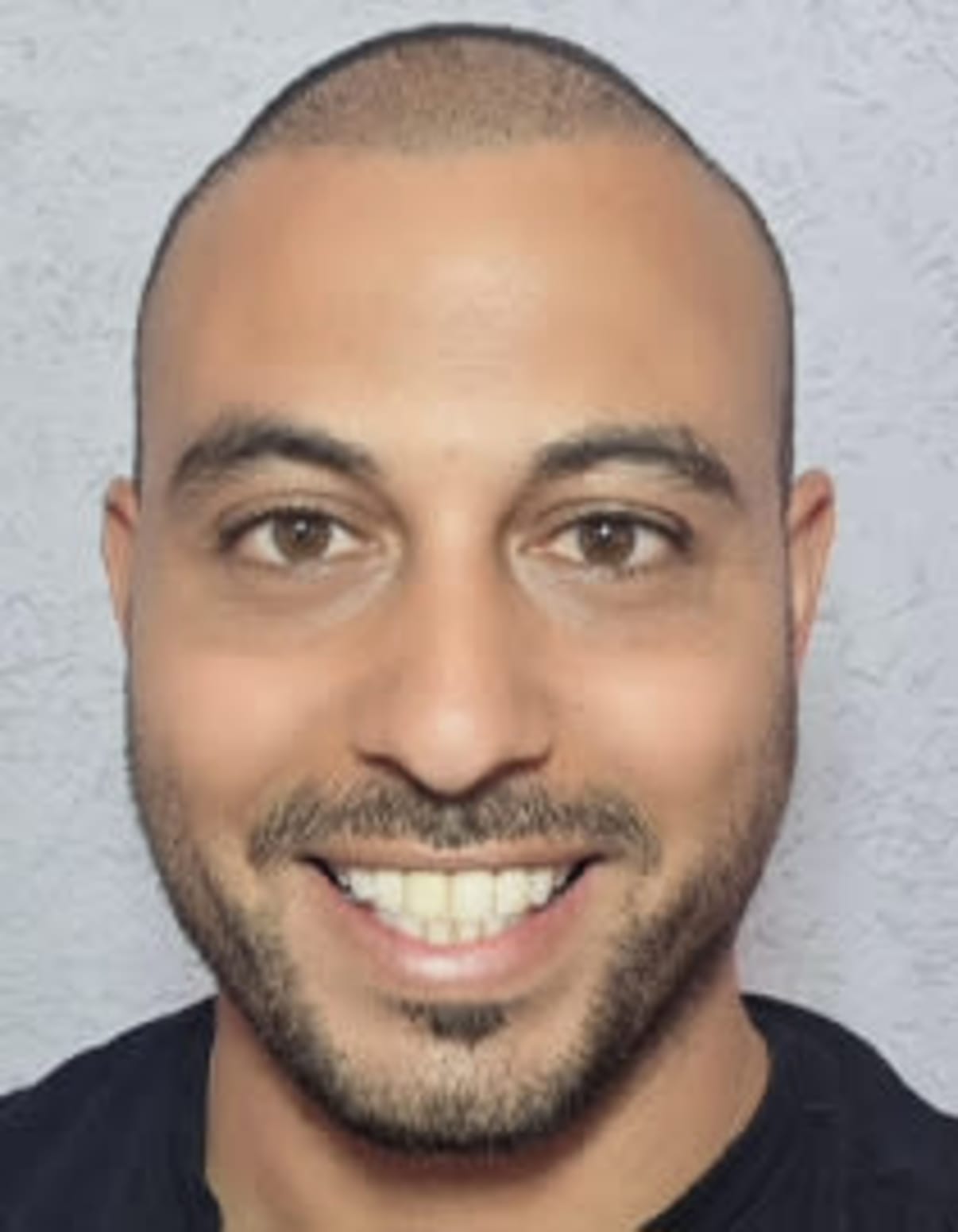 תמונת פורטרט של בעל המקצוע