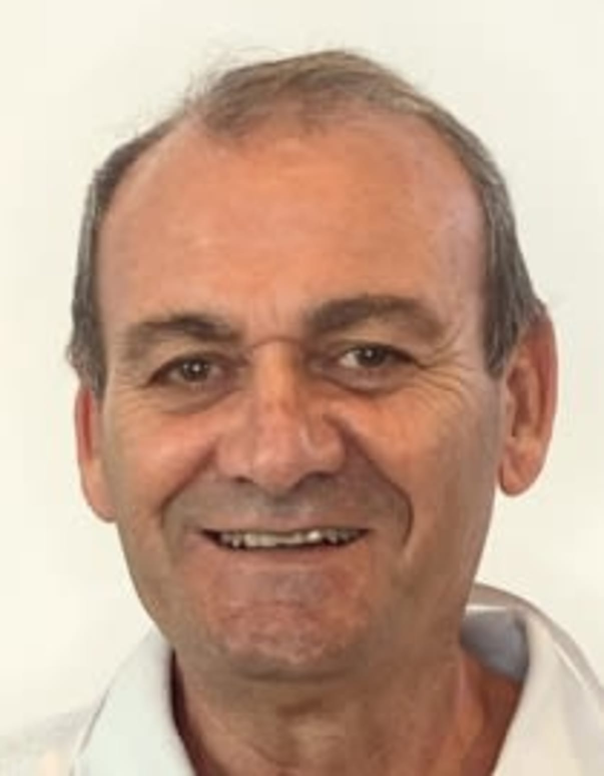 תמונת פורטרט של בעל המקצוע