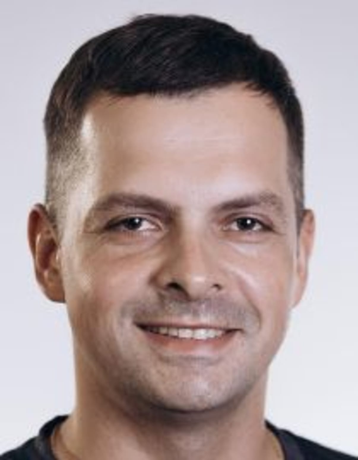 תמונת פורטרט של בעל המקצוע