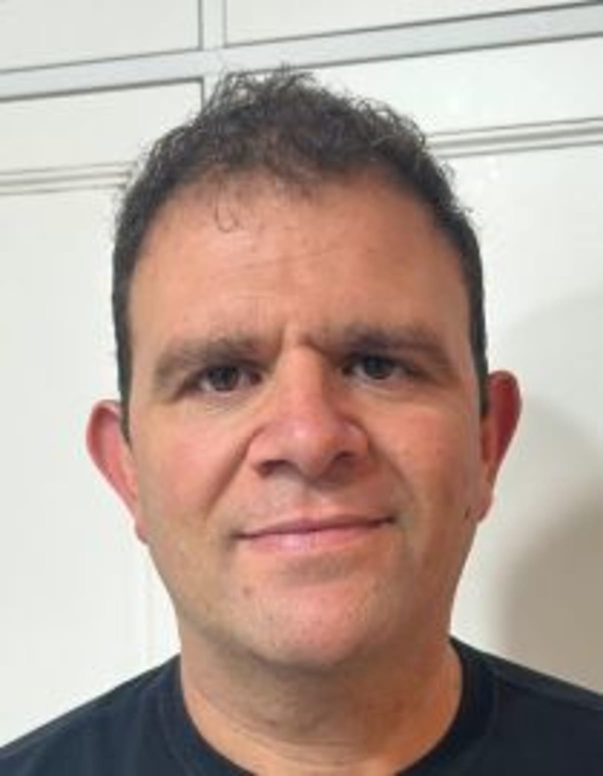 תמונת פורטרט של בעל המקצוע