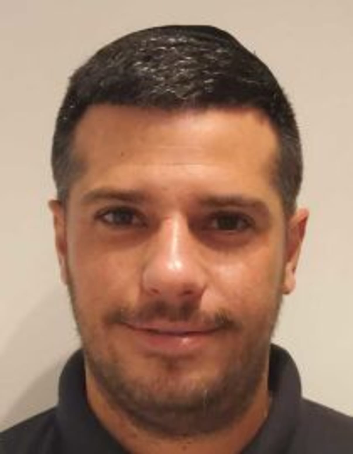 תמונת פורטרט של בעל המקצוע