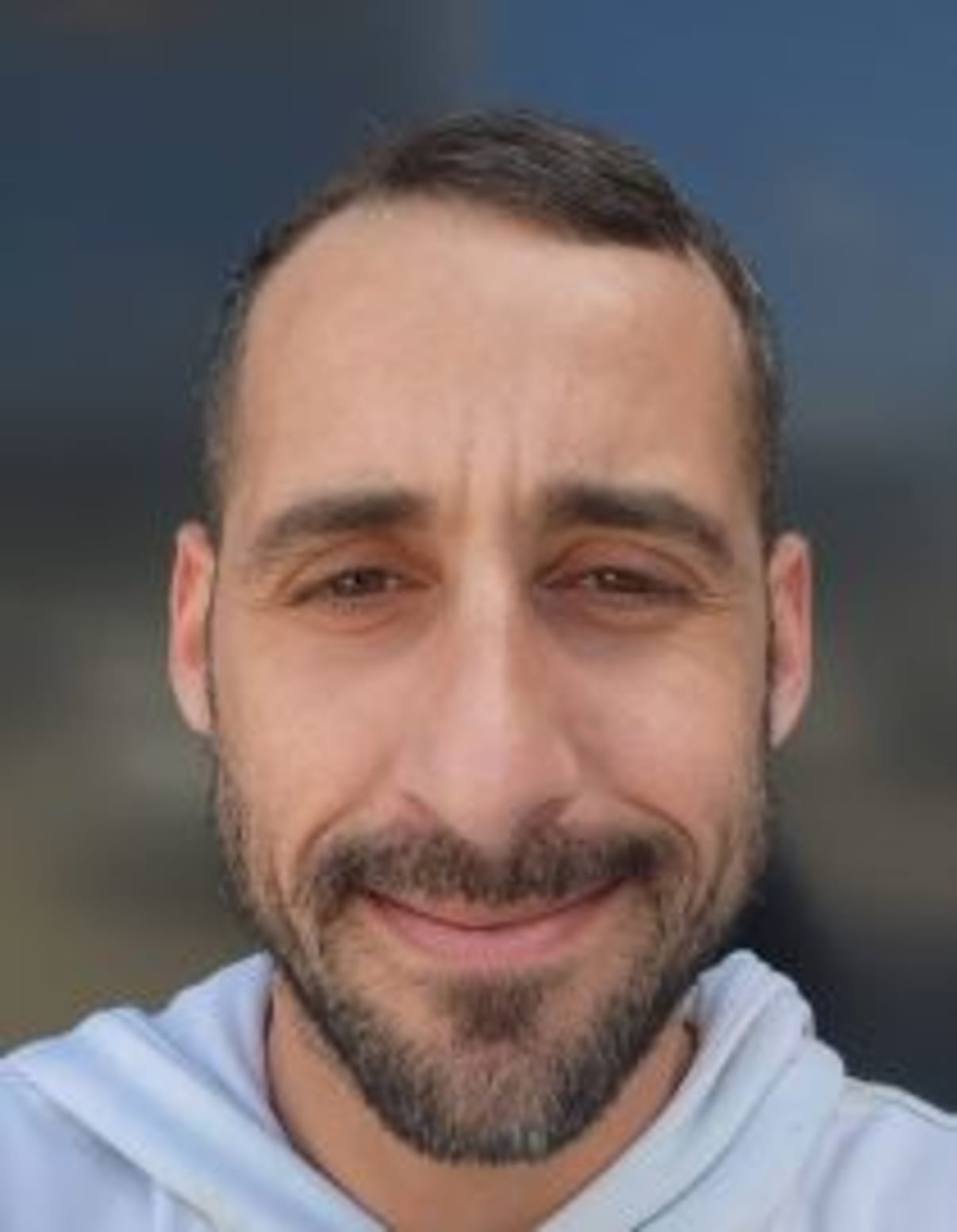 תמונת פורטרט של בעל המקצוע