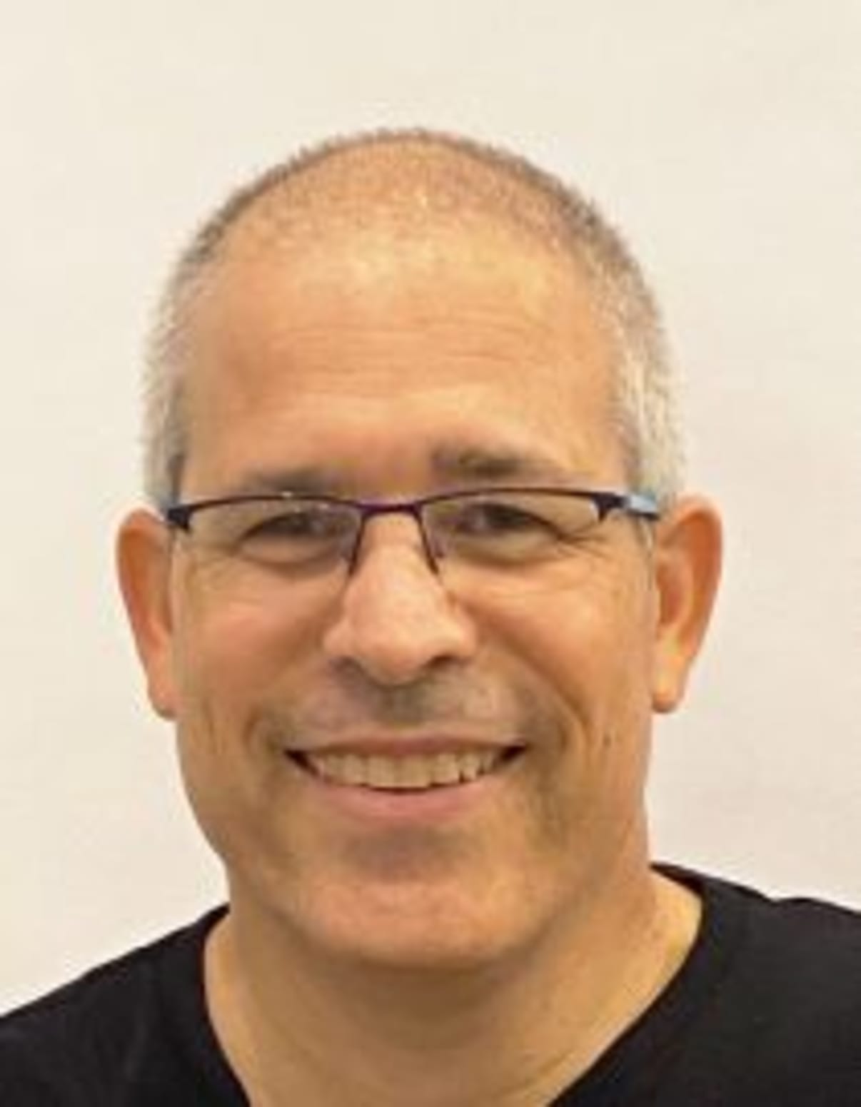 תמונת פורטרט של בעל המקצוע