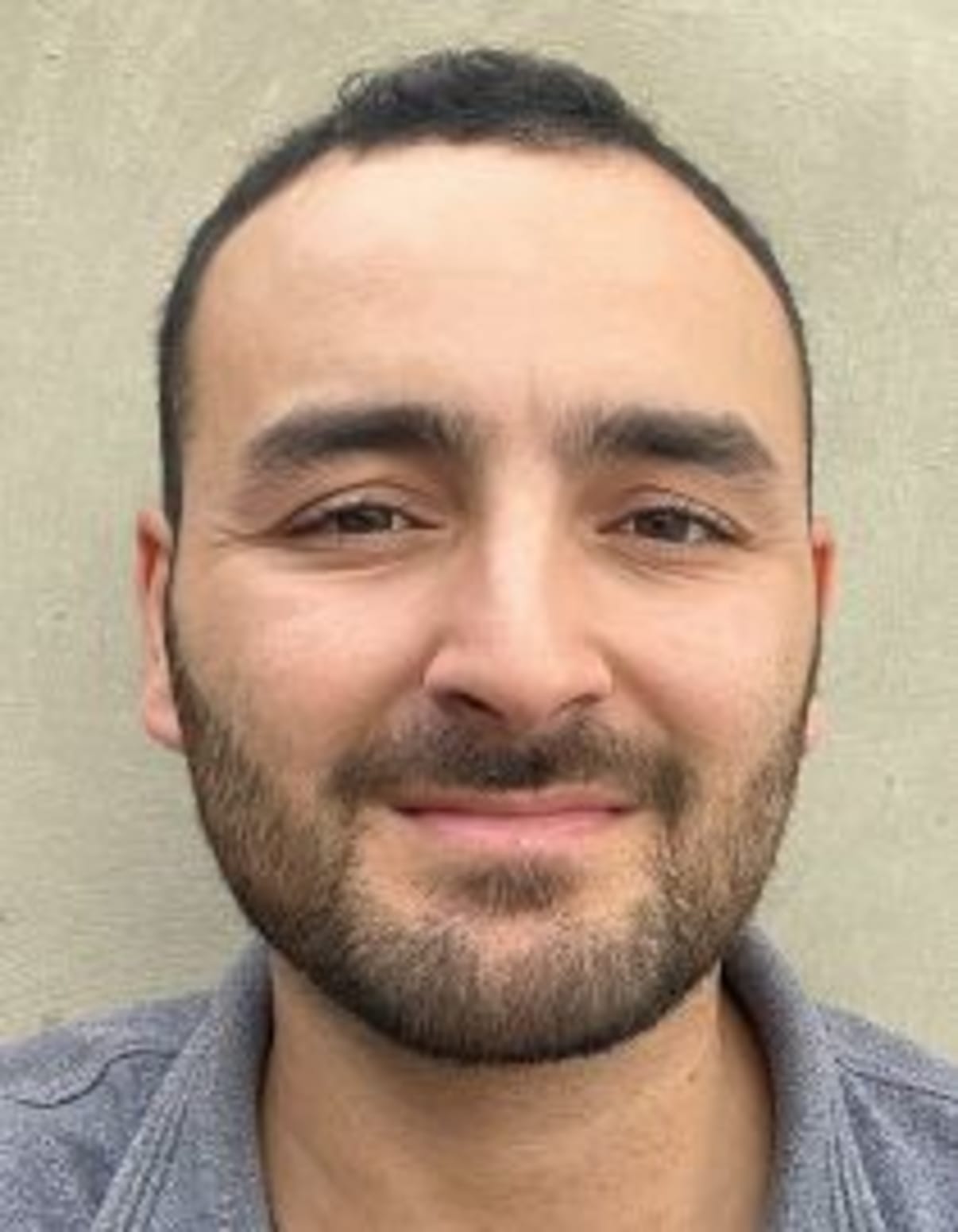 תמונת פורטרט של בעל המקצוע